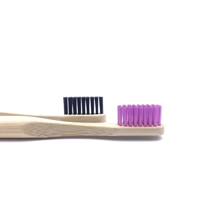 Кольорова бамбукова зубна щітка